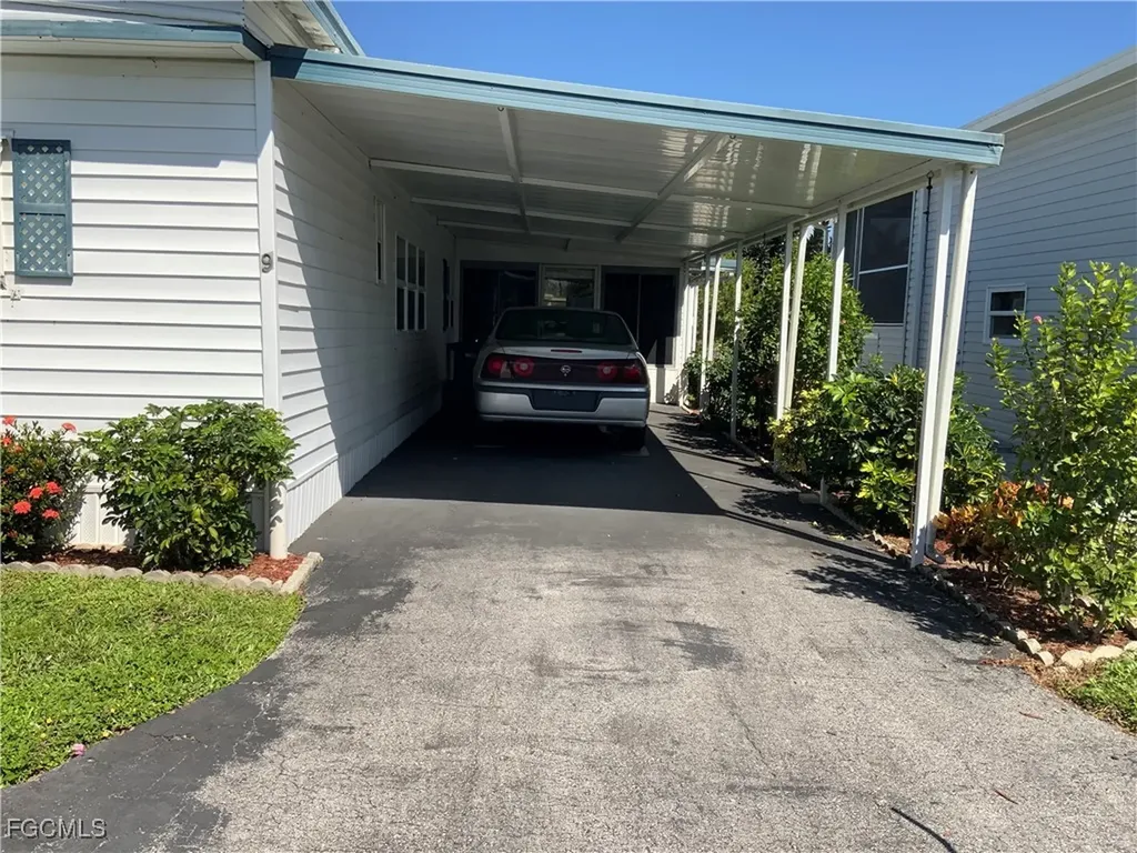 9 Arapaho Trail Naples FL 34113