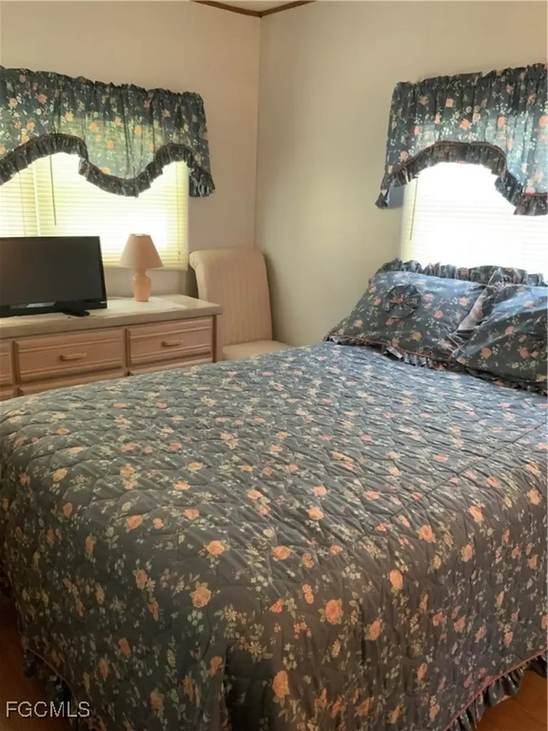 9 Arapaho Trail Naples FL 34113