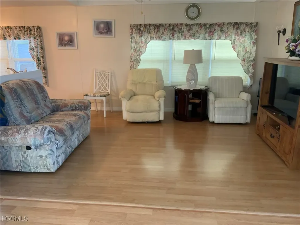 9 Arapaho Trail Naples FL 34113