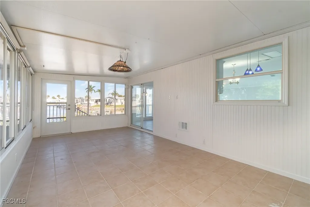 17720 Canal Cove Court Fort Myers Beach FL 33931