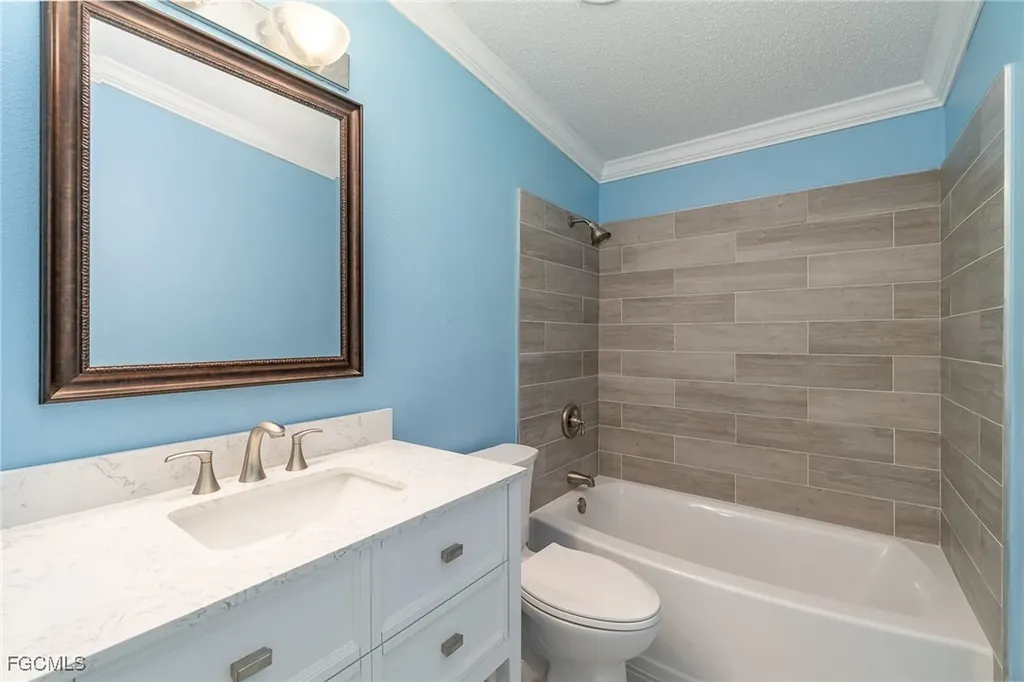 17720 Canal Cove Court Fort Myers Beach FL 33931