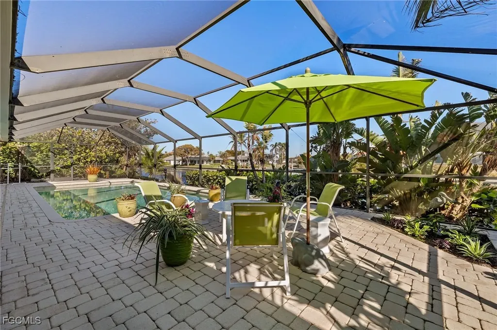 946 Whelk Drive Sanibel FL 33957