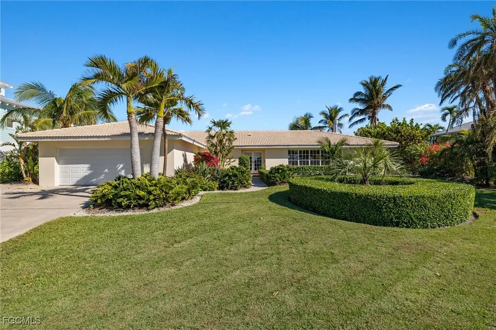 946 Whelk Drive Sanibel FL 33957