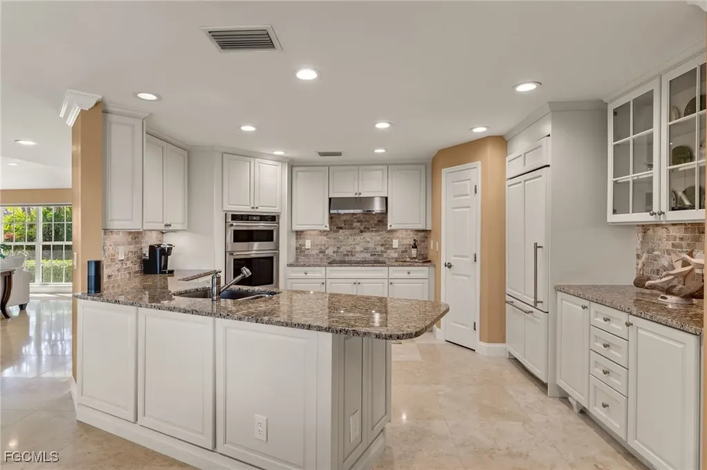 946 Whelk Drive Sanibel FL 33957