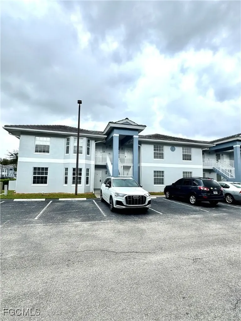 8313 Bernwood Cove Loop S Fort Myers FL 33966