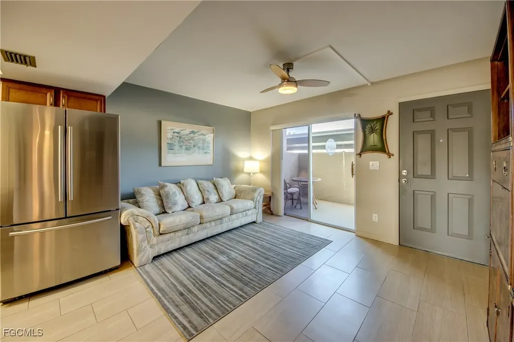 4411 Country Club Boulevard Cape Coral FL 33904