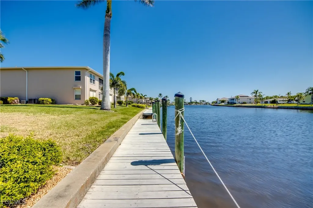 4411 Country Club Boulevard Cape Coral FL 33904