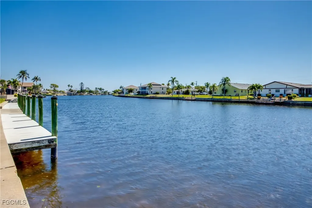4411 Country Club Boulevard Cape Coral FL 33904