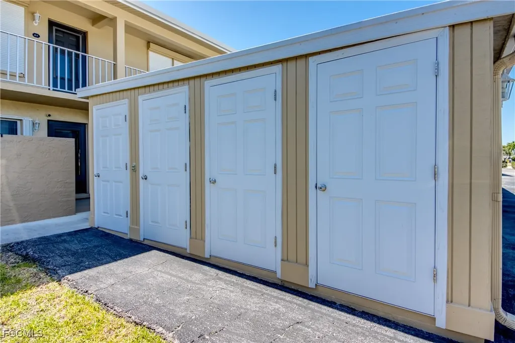 4411 Country Club Boulevard Cape Coral FL 33904