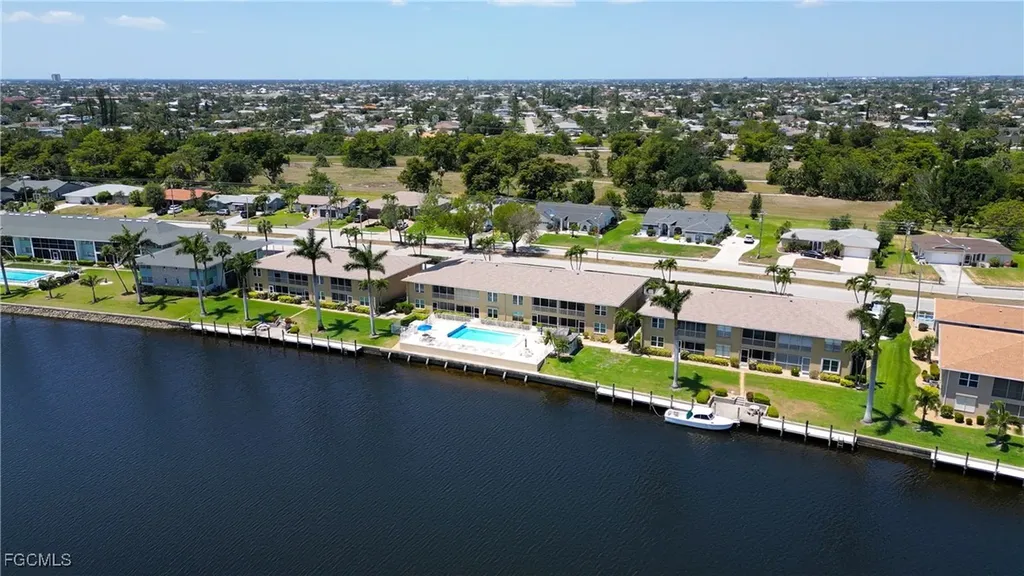 4411 Country Club Boulevard Cape Coral FL 33904