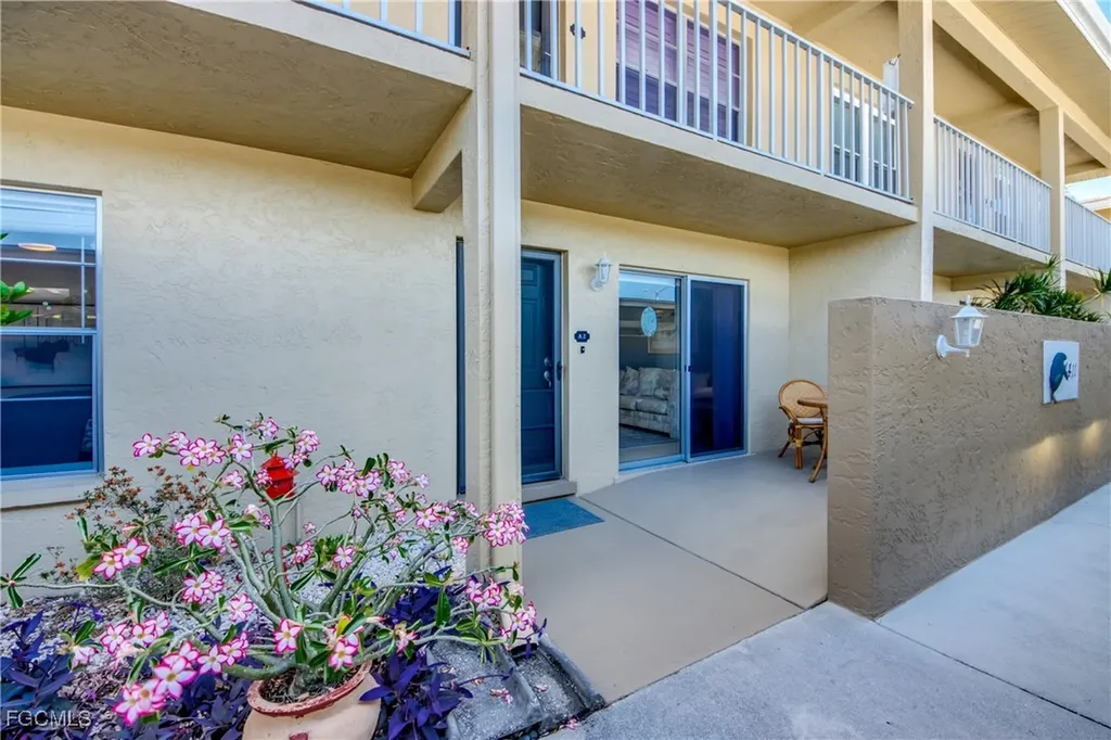 4411 Country Club Boulevard Cape Coral FL 33904