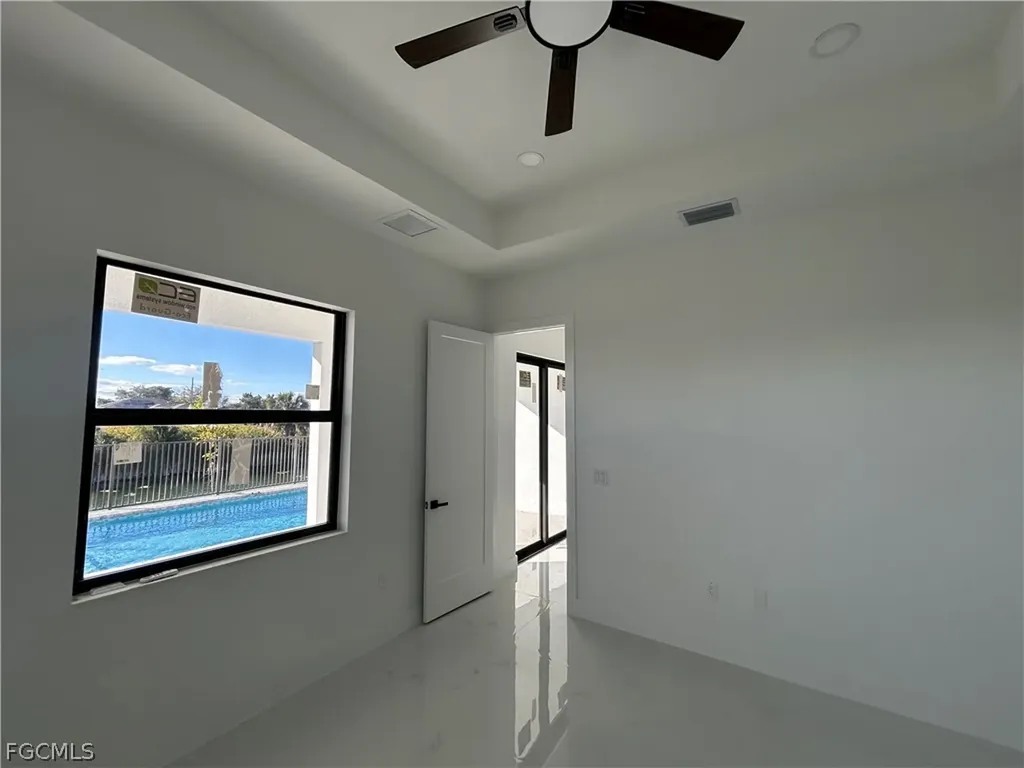 2610 NE 1st Place Cape Coral FL 33909