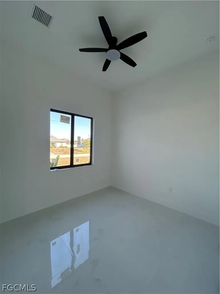 2610 NE 1st Place Cape Coral FL 33909
