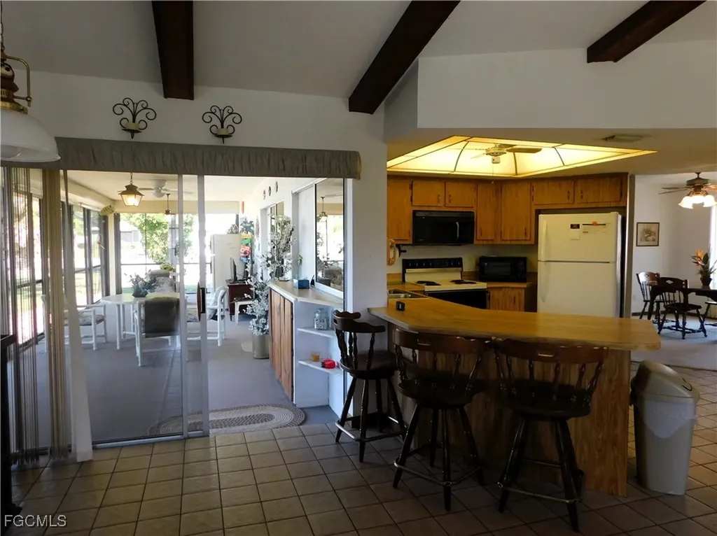 904 SE 18th Street Cape Coral FL 33990