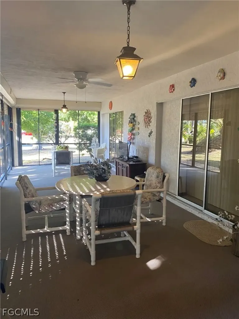 904 SE 18th Street Cape Coral FL 33990