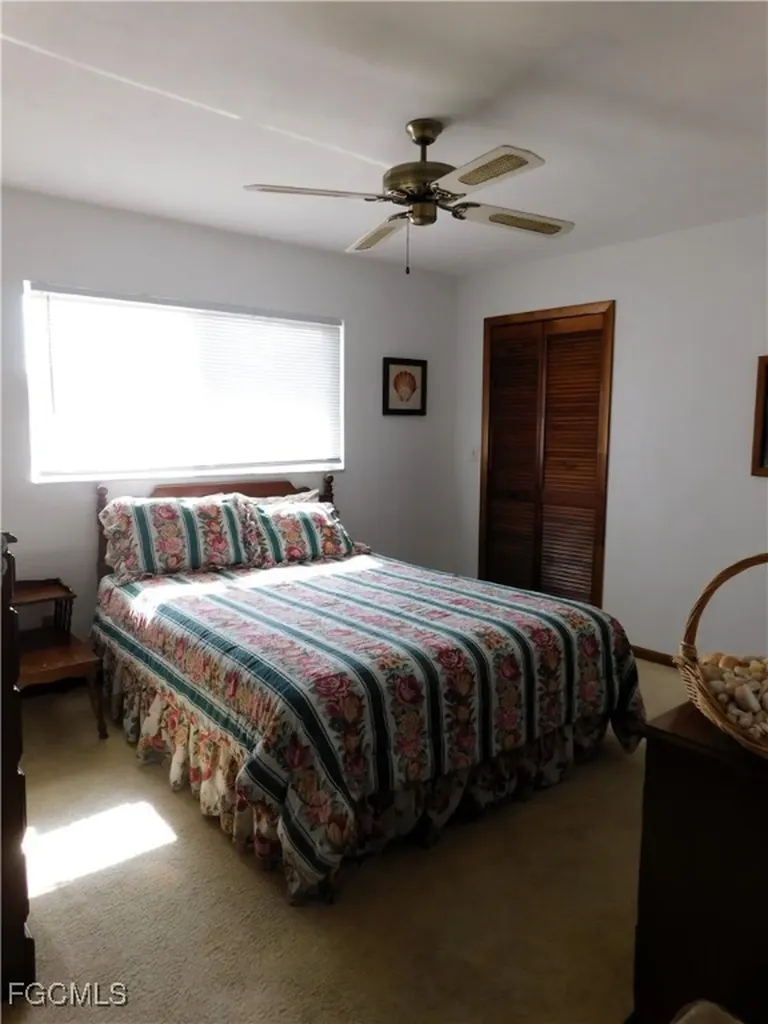 904 SE 18th Street Cape Coral FL 33990