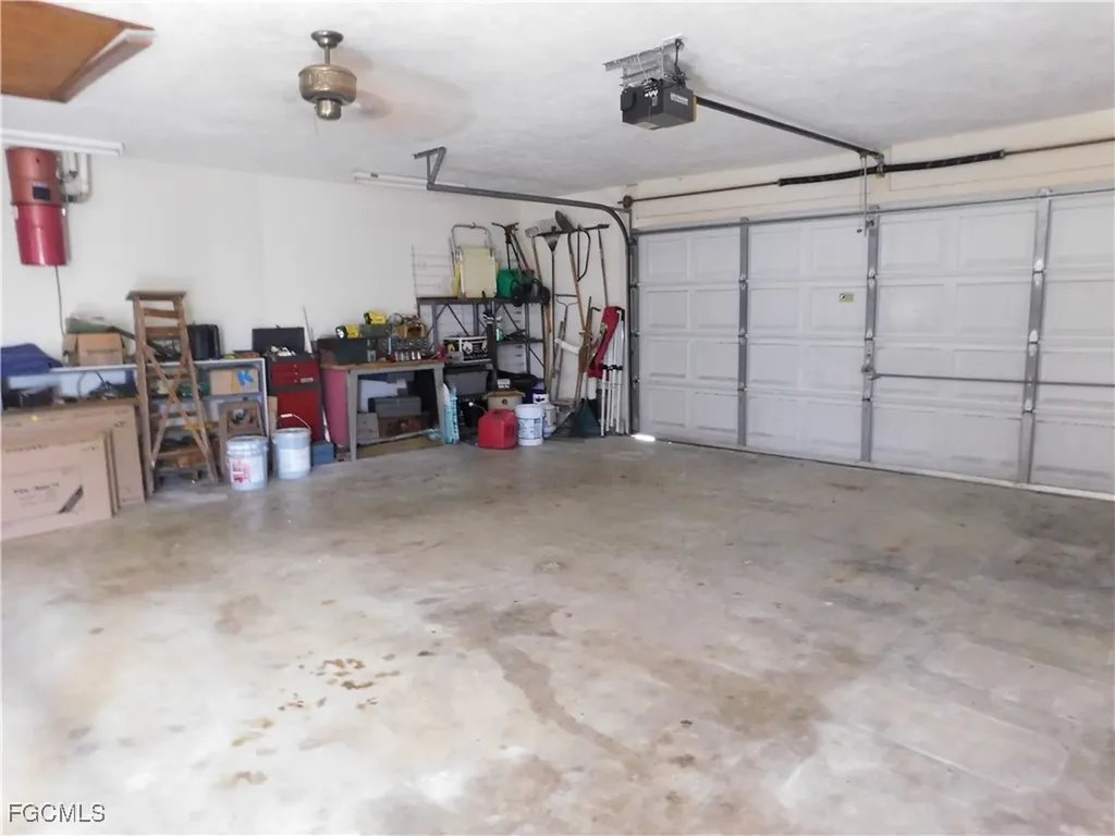 904 SE 18th Street Cape Coral FL 33990