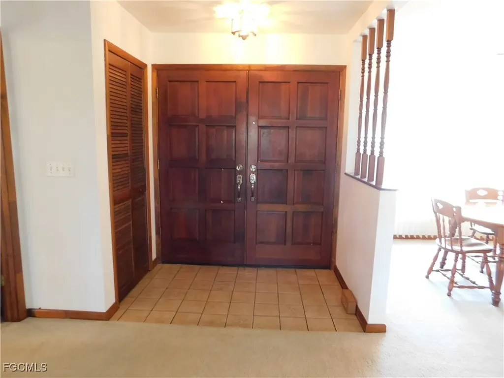 904 SE 18th Street Cape Coral FL 33990