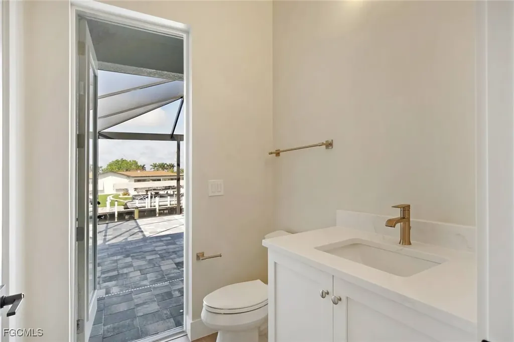 123 SW 52nd Terrace Cape Coral FL 33914