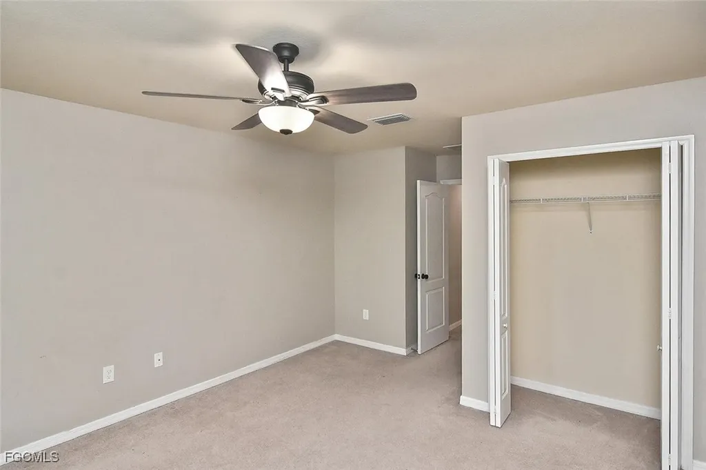 2738 Via Piazza Loop Fort Myers FL 33905