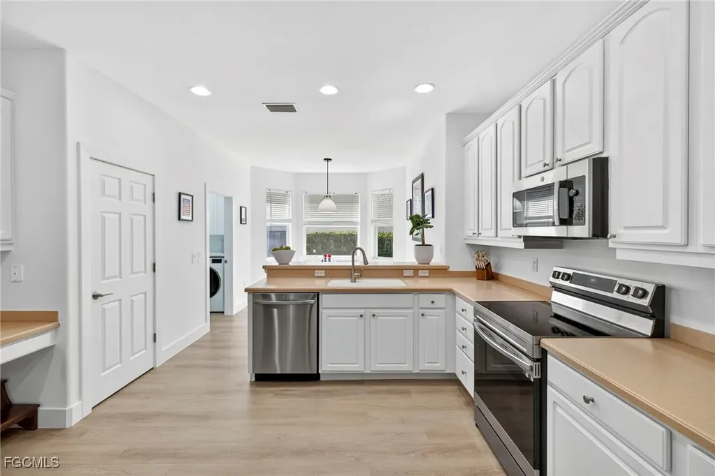 24980 Divot Drive Bonita Springs FL 34135