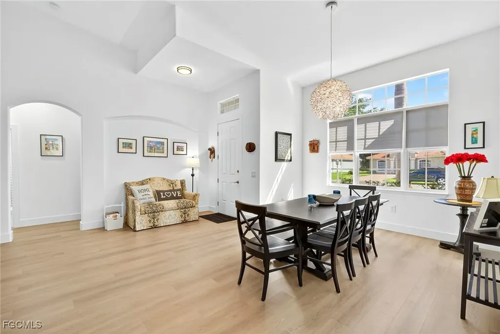 24980 Divot Drive Bonita Springs FL 34135