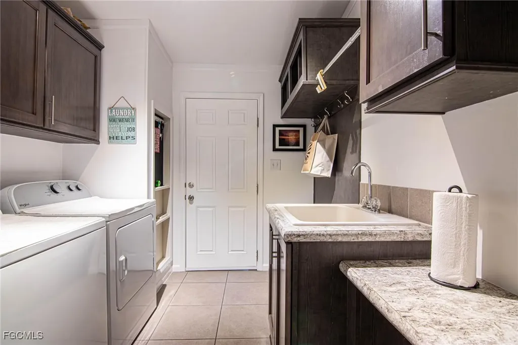 417 Snead Drive North Fort Myers FL 33903