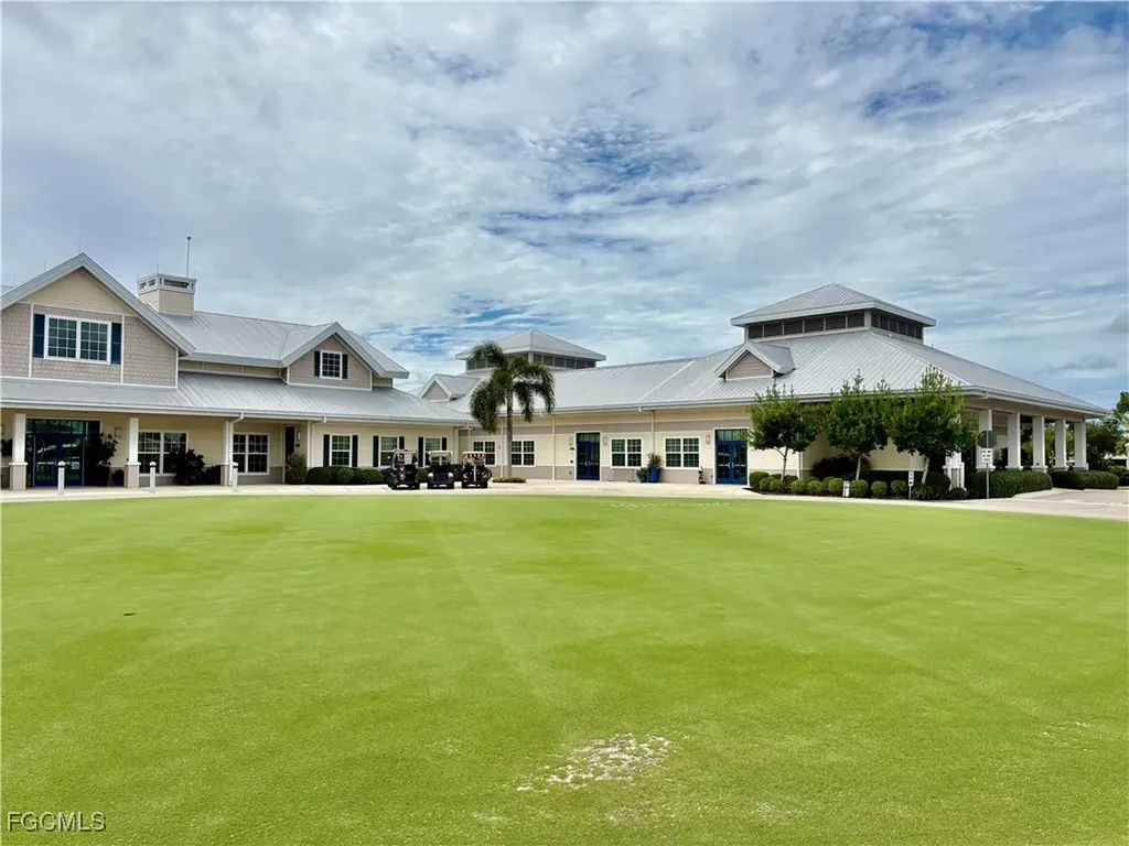 417 Snead Drive North Fort Myers FL 33903