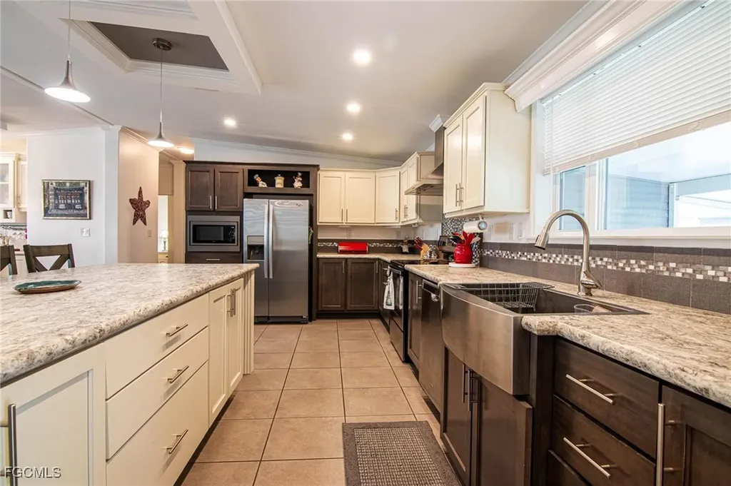 417 Snead Drive North Fort Myers FL 33903