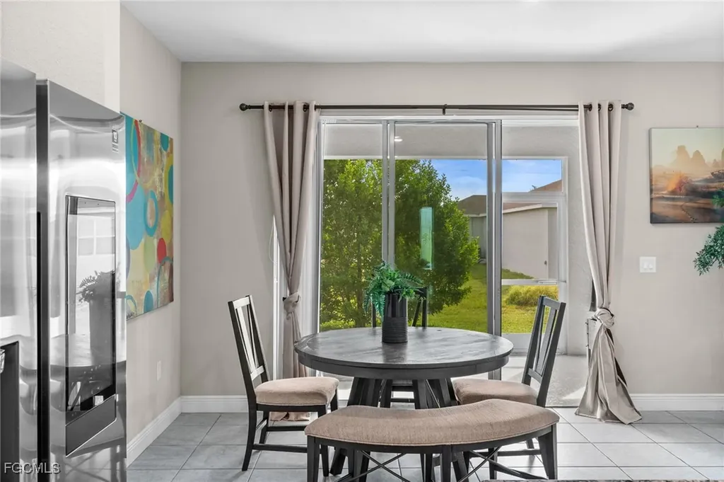 4317 SW 16th Place Cape Coral FL 33914