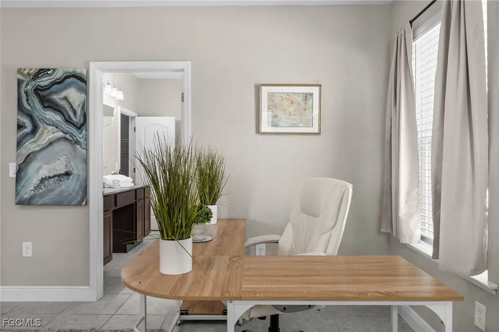 4317 SW 16th Place Cape Coral FL 33914