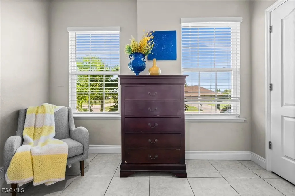 4317 SW 16th Place Cape Coral FL 33914