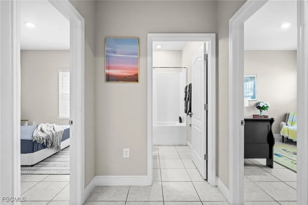 4317 SW 16th Place Cape Coral FL 33914