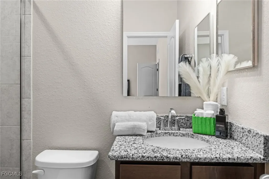 4317 SW 16th Place Cape Coral FL 33914