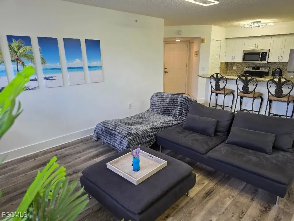 8870 Colonnades Court W Bonita Springs FL 34135