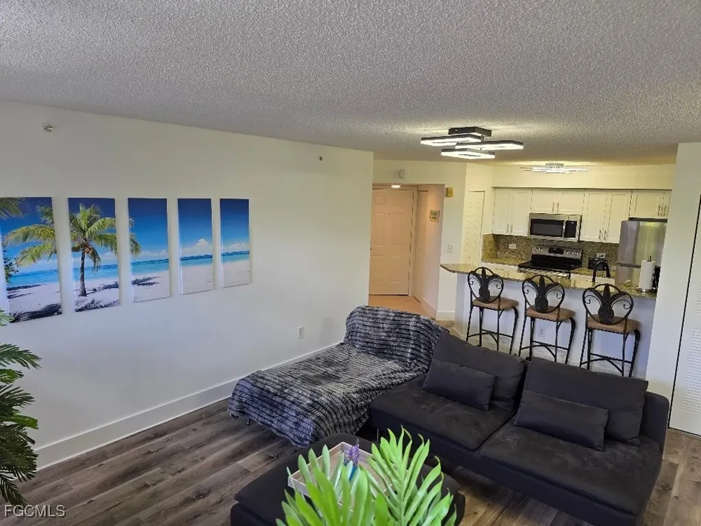 8870 Colonnades Court W Bonita Springs FL 34135