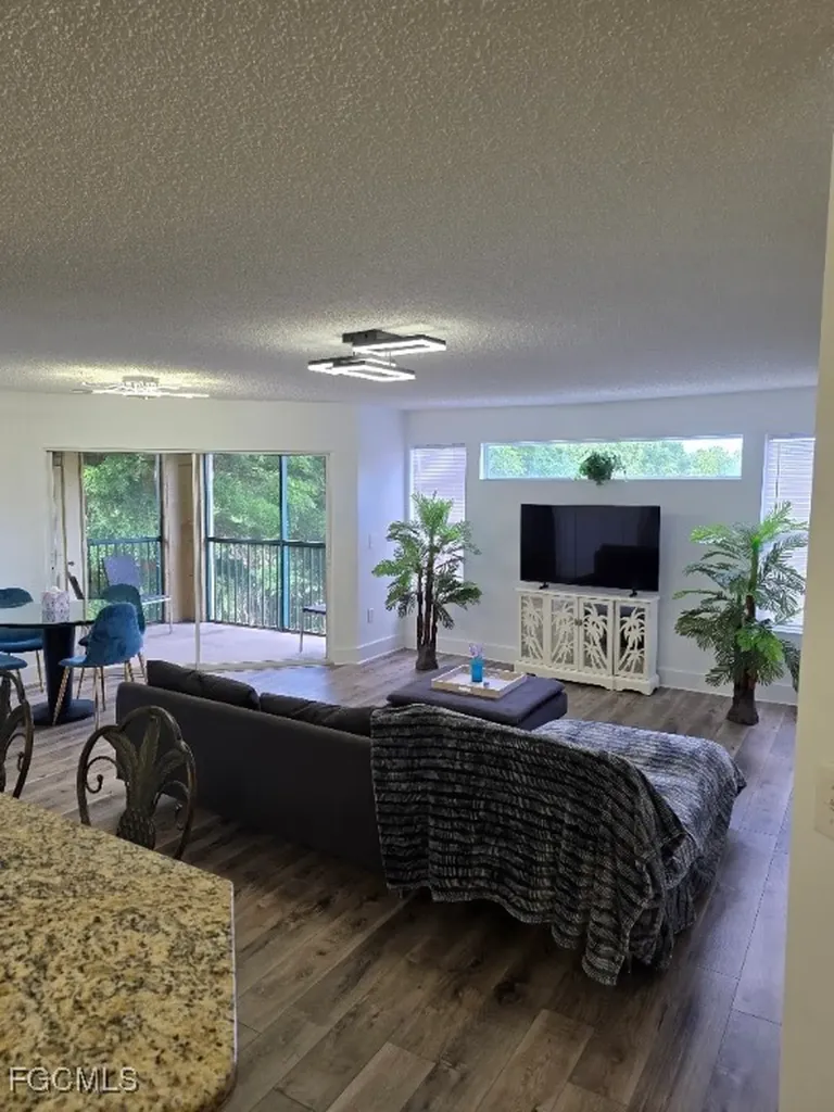 8870 Colonnades Court W Bonita Springs FL 34135