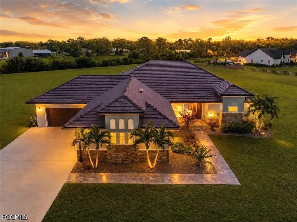 14201 Binghampton Drive Fort Myers FL 33905