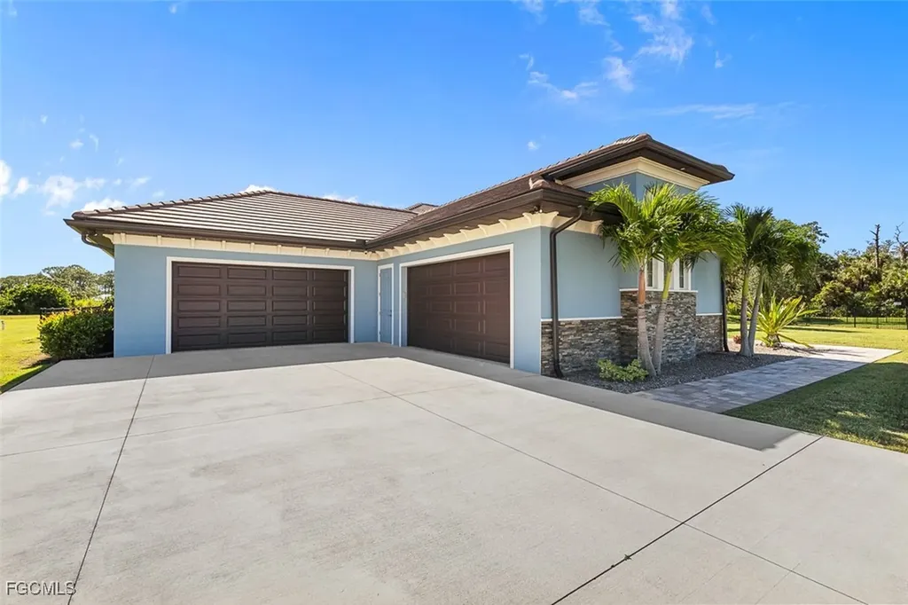 14201 Binghampton Drive Fort Myers FL 33905