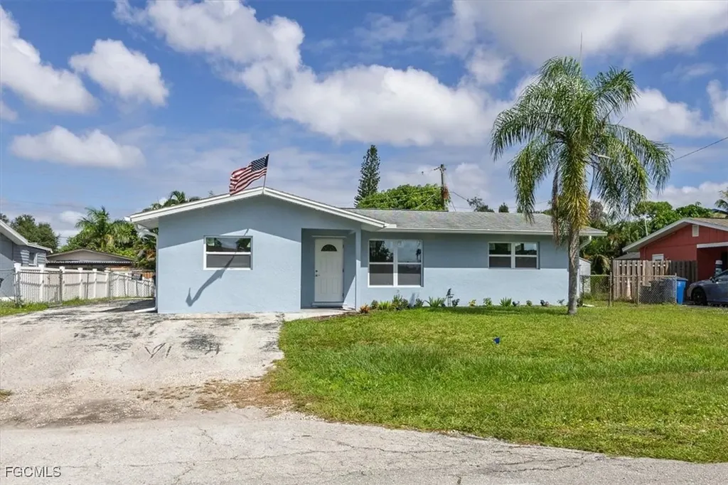 2209 Delta Street Fort Myers FL 33907