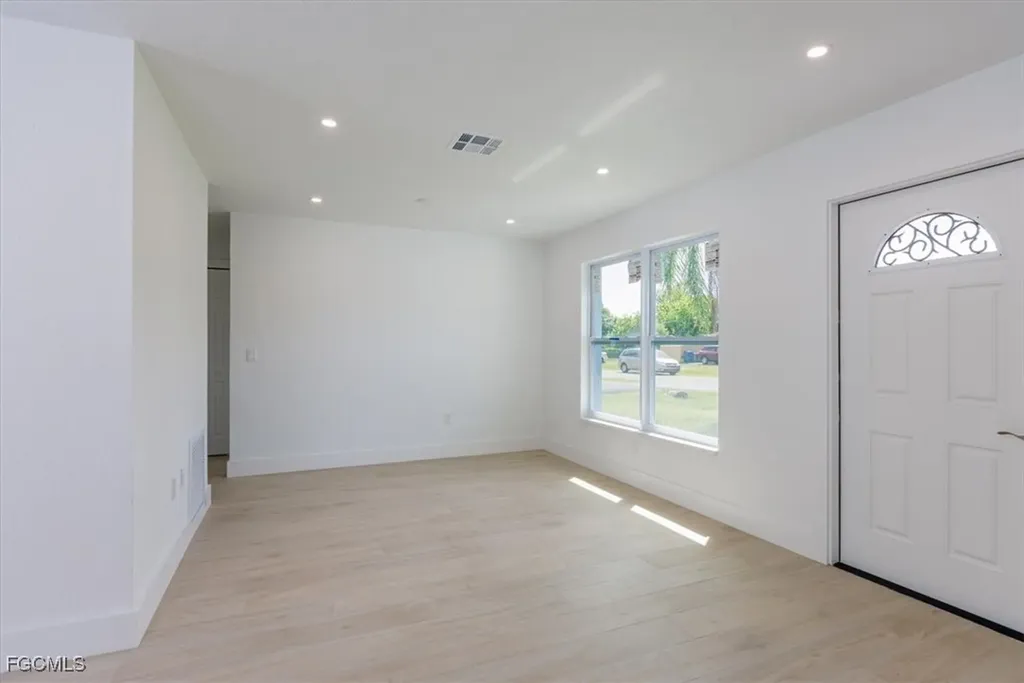 2209 Delta Street Fort Myers FL 33907