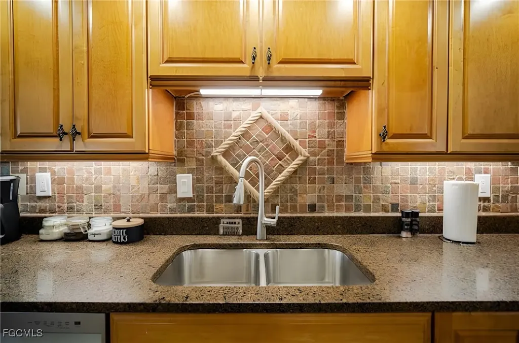 203 SE 43rd Terrace Cape Coral FL 33904