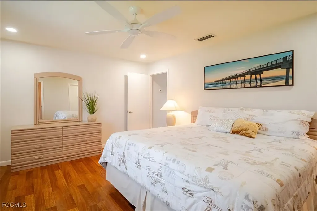 203 SE 43rd Terrace Cape Coral FL 33904