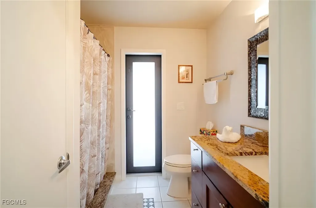 203 SE 43rd Terrace Cape Coral FL 33904