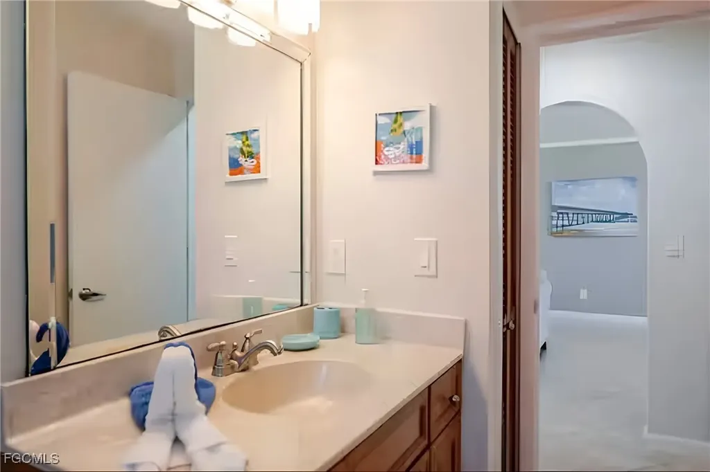203 SE 43rd Terrace Cape Coral FL 33904