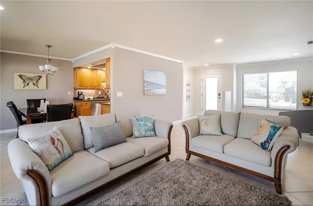 203 SE 43rd Terrace Cape Coral FL 33904