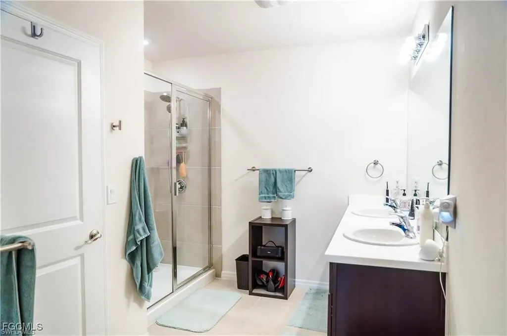 8880 Cascade Price Circle North Fort Myers FL 33917