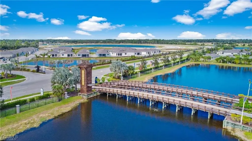 8880 Cascade Price Circle North Fort Myers FL 33917