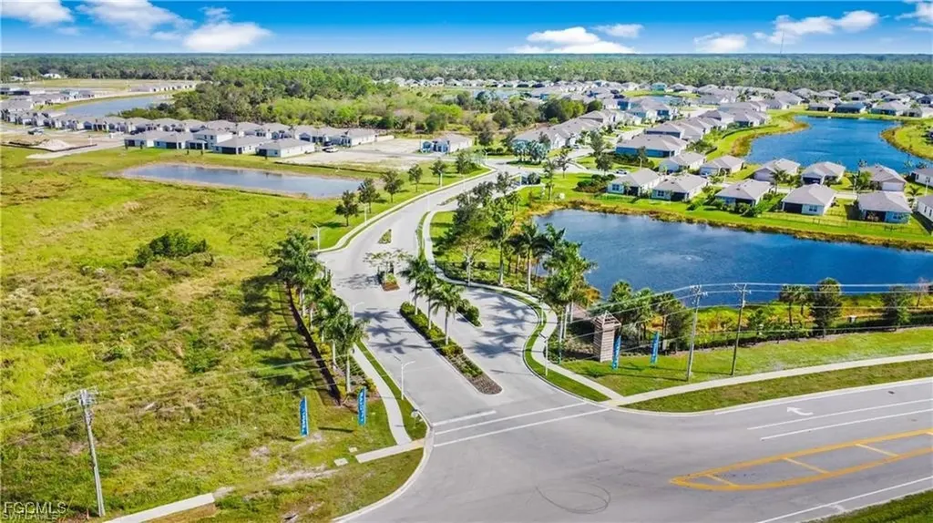 8880 Cascade Price Circle North Fort Myers FL 33917