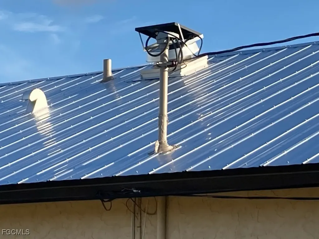 5239 Wisteria Court Cape Coral FL 33904